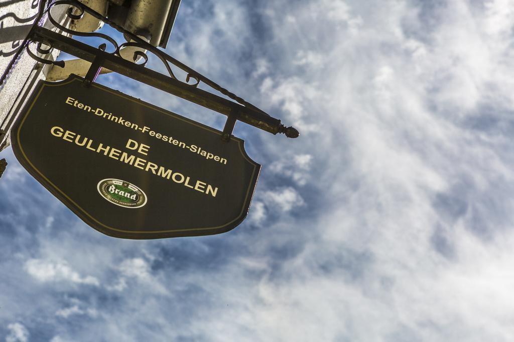 Tavern De Geulhemermolen Hotel Berg en Terblijt Exterior photo